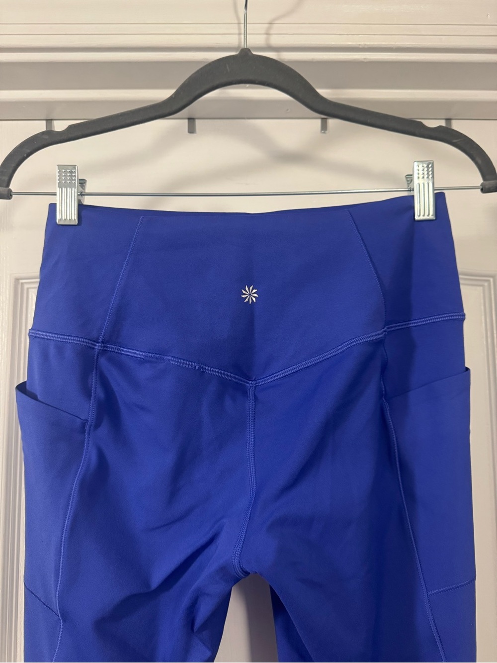 Athleta Vibrant Blue Salutation Stash 7/8 Tights - Picture 5 of 10